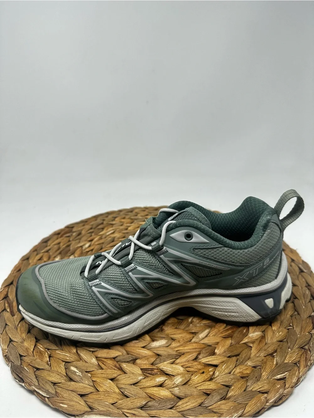 Salomon XT-6 Expanse Hiking Sneaker Lily Pad Laurel Wreath Pewter Size 6.5 Women